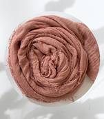 Light-mauve woven cotton hijab