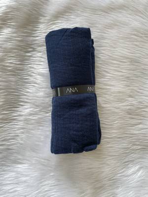 Navy-blue woven cotton hijab 3