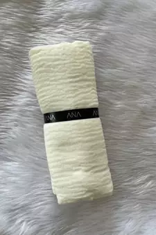 Off-white woven cotton hijab