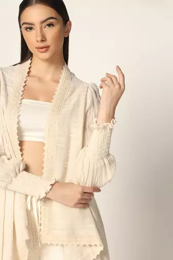 Offwhite Shrug Summer Pret Wear