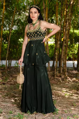 Aaisha Sharara Set