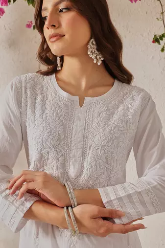 Handmade White Cotton Lucknowi Chikankari Kurta