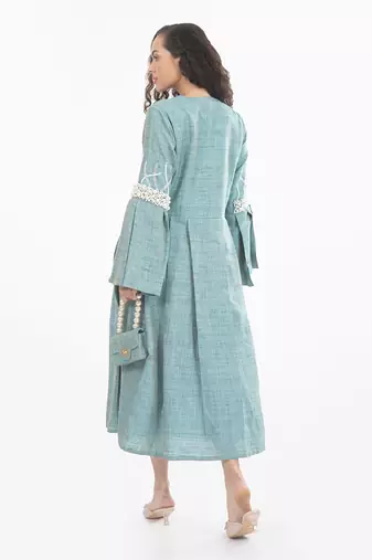 Cleopatra Statement Sleeve Maxi