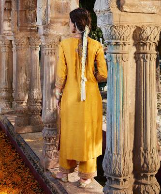 Yellow Hand Embroidered Front Open Kurta Set 4