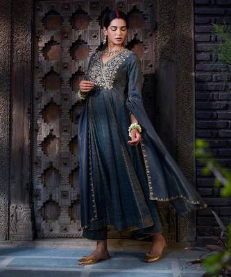 Teal Tissue Chanderi Dori         Anarkali 2