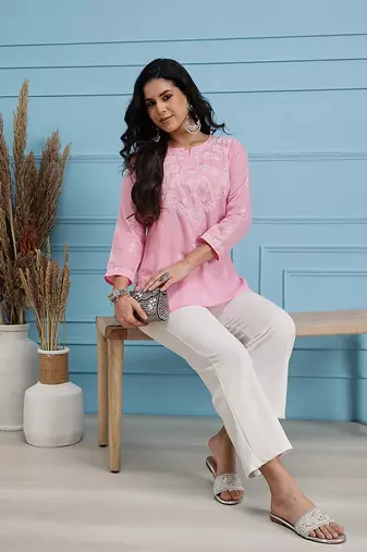 Women'S Hand Embroidered Pink Cotton Lucknow Chikankari Short Top