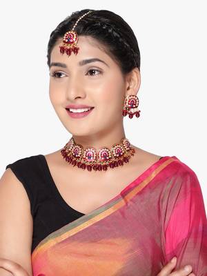 Steorra Jewels Traditional Necklace Set For Women 2