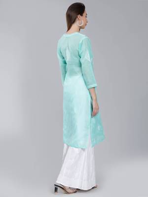 Green embroidered cotton long-kurtis 4