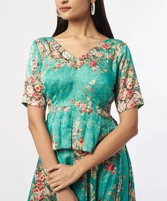 Lehenga With Pleated Top 4