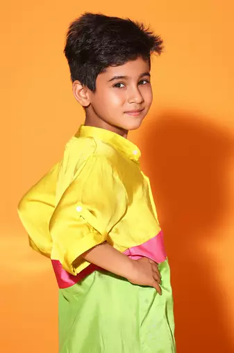 Horizontal Colorblock Mandarin Collar shirt