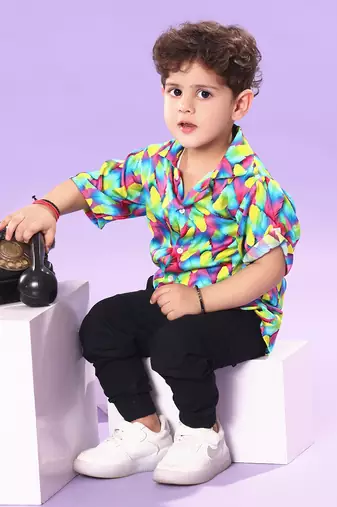 Feather Print Classic Shirt