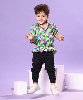 Feather Print Classic Shirt 3