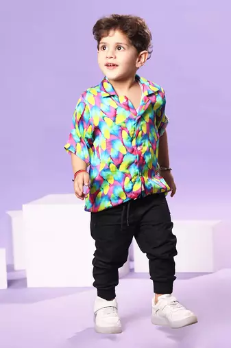 Feather Print Classic Shirt