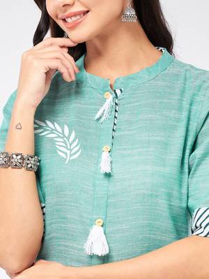 Green printed cotton kurtas-and-kurtis 4