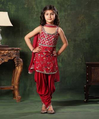 Red Floral Embellished Kurti With Patiala Salwar Set 4