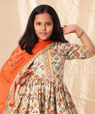 Printed Short Frock Suit With Sharara Set 2