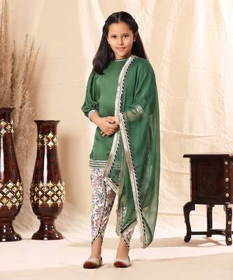 Short Green Kurta With Dhoti Salwar Set 1