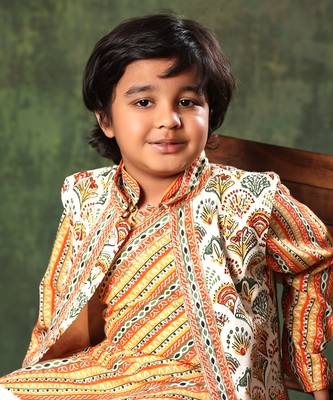 Geometric Print Jacket With Linear Print Kurta Set 2