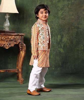 Geometric Print Jacket With Linear Print Kurta Set 4