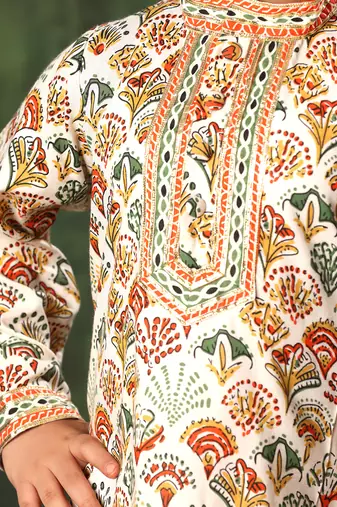 Geometric Print Kurta And Pyjama Set