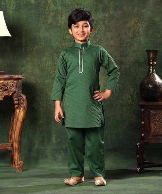 Green Kurta And Pyjama Co-Ord Set 1