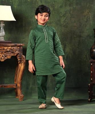 Green Kurta And Pyjama Co-Ord Set 2