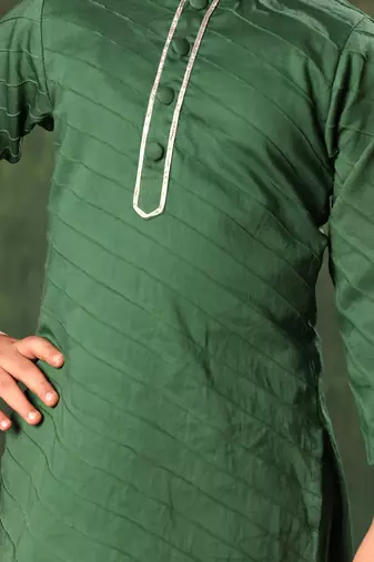 Green Kurta And Pyjama Co-Ord Set