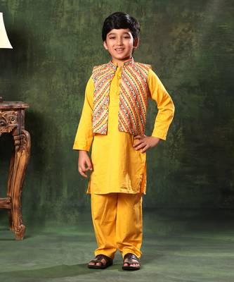 Linear Print Jacket With Mustard Kurta And Pyjama Co-Ord Set 1