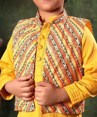 Linear Print Jacket With Mustard Kurta And Pyjama Co-Ord Set 4