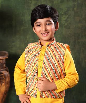 Linear Print Jacket With Mustard Kurta And Pyjama Co-Ord Set 5