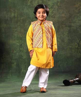 Linear Print Jacket With Mustard Kurta And White Pyjama 1