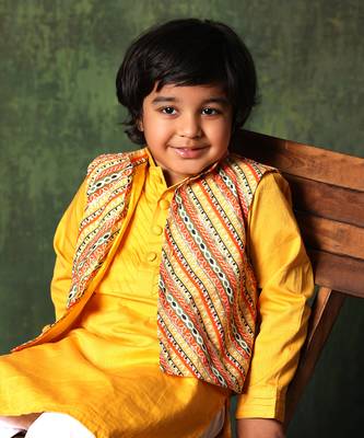Linear Print Jacket With Mustard Kurta And White Pyjama 5
