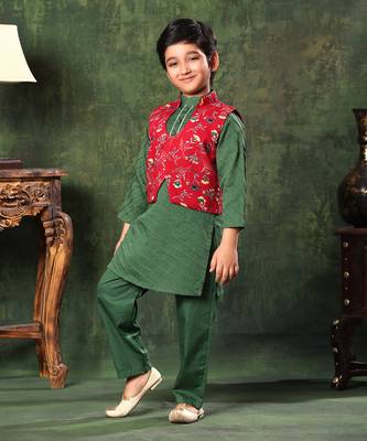 Printed Jacket With Floral Paithani Kurta Set 3