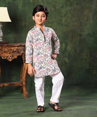 White Floral Print Kurta With Pyjama Set 2