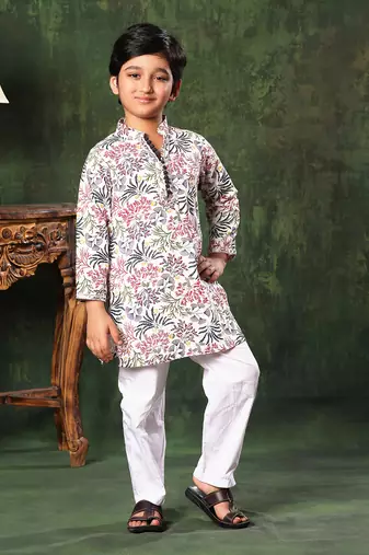 White Floral Print Kurta With Pyjama Set