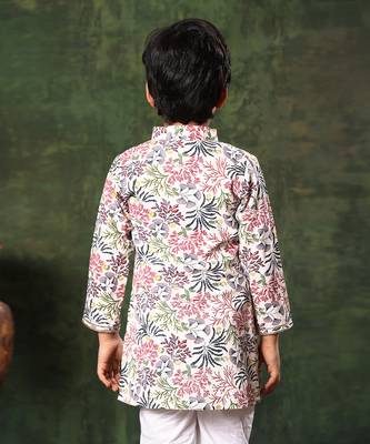 White Floral Print Kurta With Pyjama Set 3
