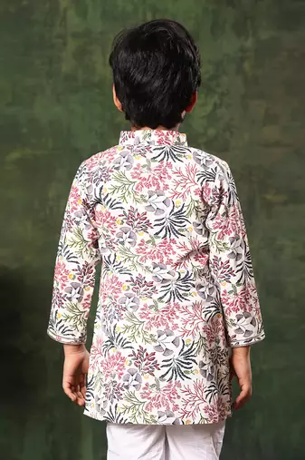 White Floral Print Kurta With Pyjama Set