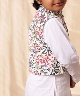 White Floral Print Jacket With White Kurta Co-Ord Set 4