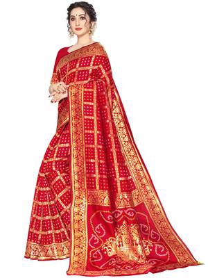 Leeza Store Women'S Red Silk Blend Jacquard Woven Golden Zari Traditional Bandhani Saree With Blouse Pieces 3