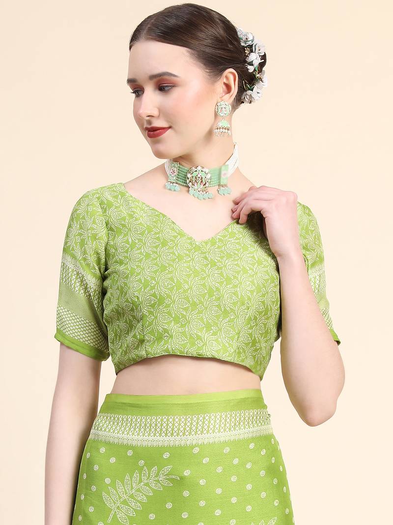 Green Poly Chiffon Fancy Printed Trendy 2023 Tassels Latkan Saree With Running Blouse Piece