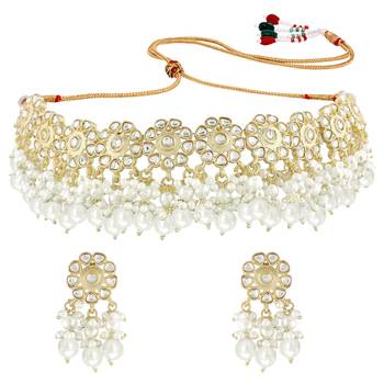 Traditional Kundan & Pearl Studded Choker Necklace Set For Women/Girls  2