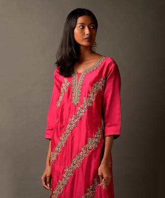 Hot Pink Embroider Suit Set With Dupatta 2