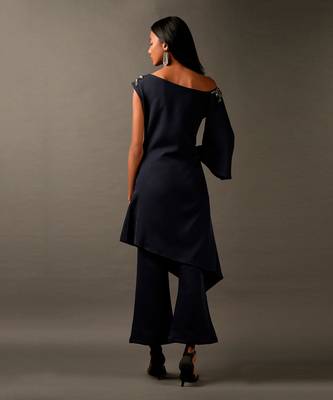 Navy Blue Coord Set With A High Low Tunic And Slight Flared Pants 4
