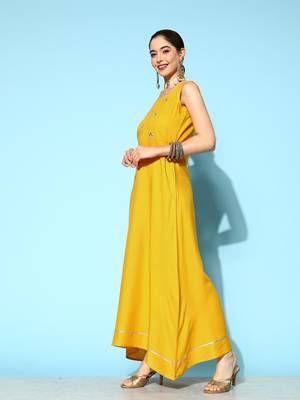Yellow printed silk long-dresses 5