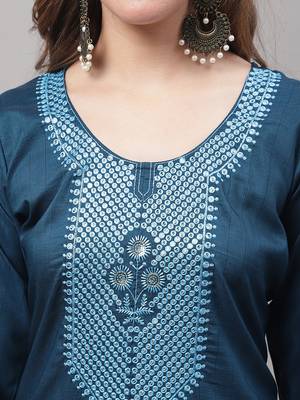 Blue embroidered silk blend Kurta Pant With Dupatta 2
