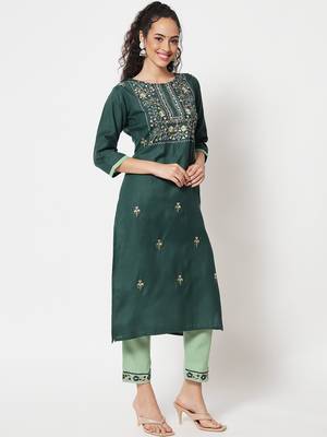 Green embroidered cotton Kurta Pant With Dupatta 2