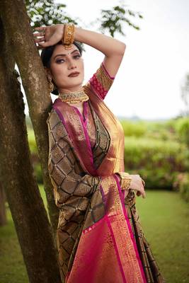Black Zari Woven Faux Kanjeevaram Silk Blend Saree With Blouse 3