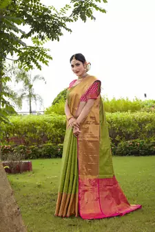 Green Kanchipuram Silk Zari Woven Saree with Blouse