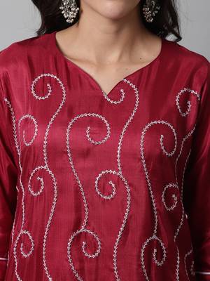 Red embroidered cotton silk Kurta Pant With Dupatta 3