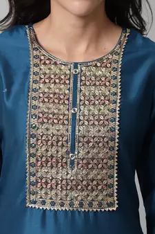 Blue embroidered pure silk Kurta Pant With Dupatta